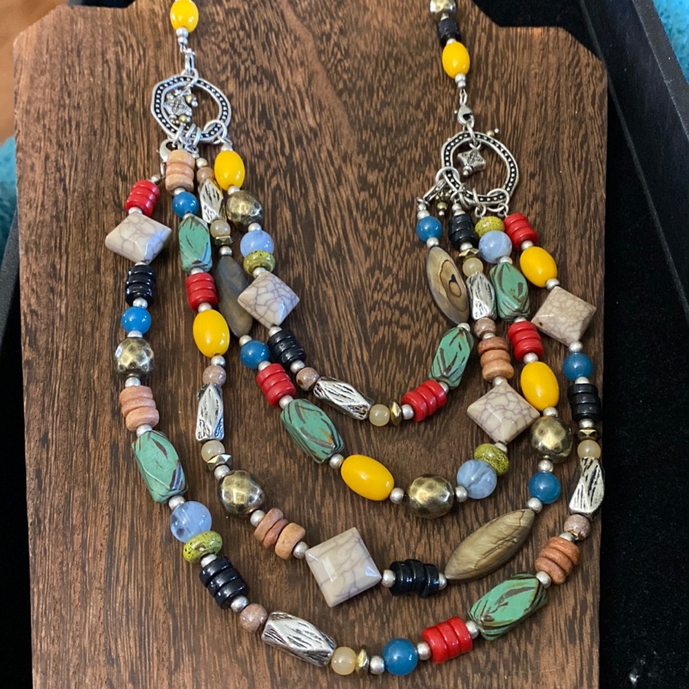 112N Premier Designs “Here Comes the Sun” necklace
